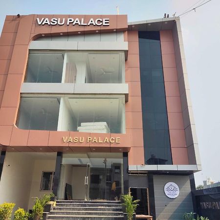 Hotel O Vasu Palace Ayodhya Exterior foto